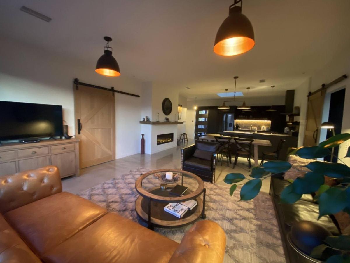 Black Stilt Retreat, Stunning Luxury Property Туизъл Екстериор снимка